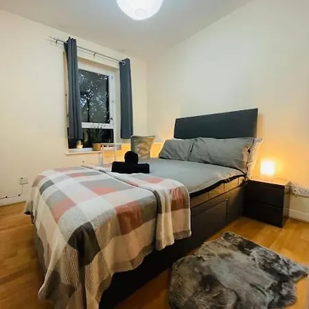 Two Bedrooms With Free Parking *