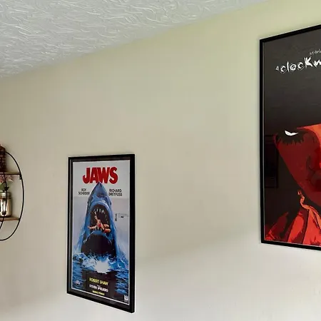 The Red Door, Two-bedrooms Apartment
