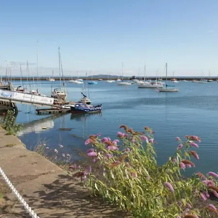 Lovely Sea Rooms, Easy Access To Centre & Airport Edynburg