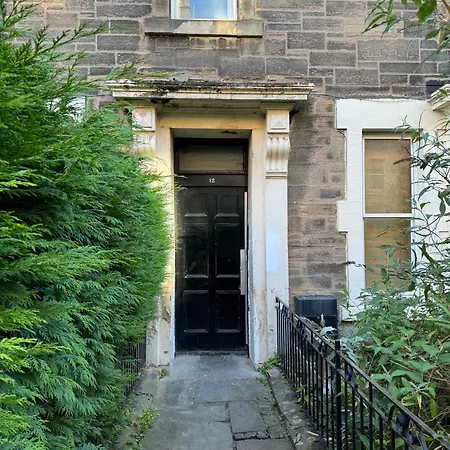 Homestay In Historic Tenement Shared Near Old Town *