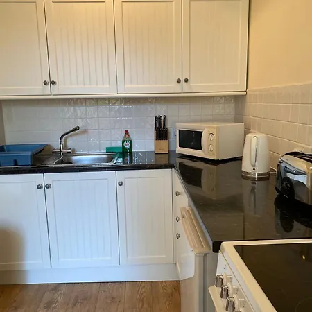 Cute 1 Bedroom Retreat In Beautiful Stockbridge Apartament *