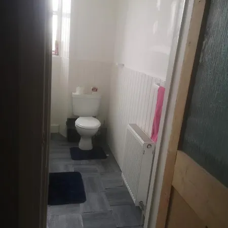 Eagles Land * Edinburgh