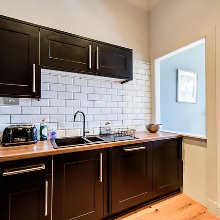Guestready - Superb Family Near Leith Walk Edynburg