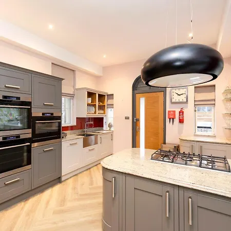Lägenhet Argyl - 4 Bed On York Place, New Town
