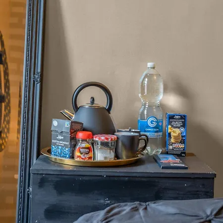 Cosy, Stylish Bedroom For Business And Work Travellers