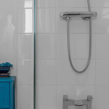 Cosy, Stylish Bedroom For Business And Work Travellers Quarto em Acomodações Particulares Edimburgo