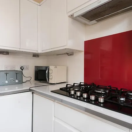 2 Bed Property, Sleeps 5, Free Parking, Near Centre Ferienhaus Edinburgh