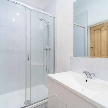 Queensferry To Leith *