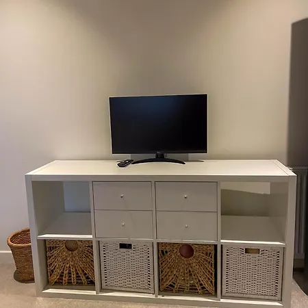 Modern Flat In New Town *