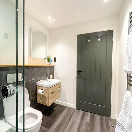 Apartment Modern Flat In New Town *