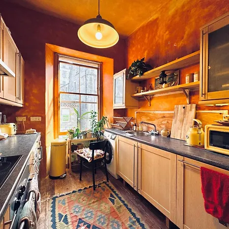 1 Bed - 10 Min Walk To Castle * Edynburg