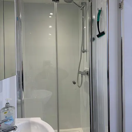 Apartment Lothian Rd