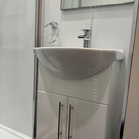 Lothian Rd Apartment *