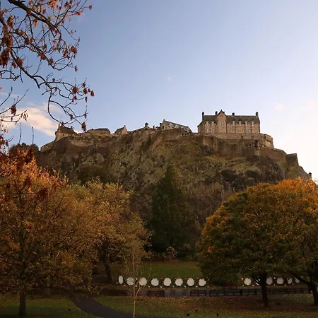 Cosy Modern Flat Pass The Keys Edinburgh