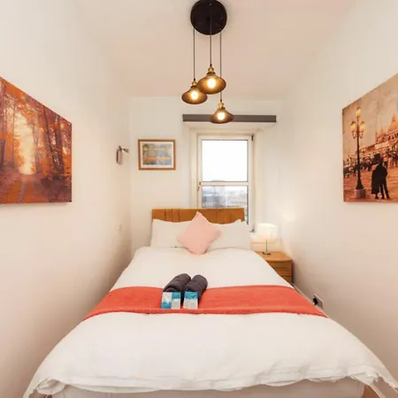 Warm & Welcoming City Centre Apt - Meadows 6! Appartamento Edimburgo