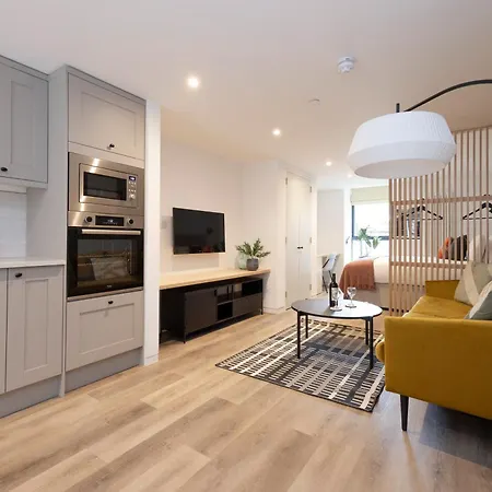 Argyl - Abbey Gate Near Holyrood * Edinburgh