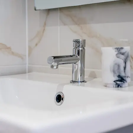 Fab Centre Flat Апартаменты *