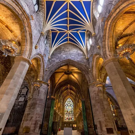 Stunning Royal Mile 2 Bedroom Апартаменты *