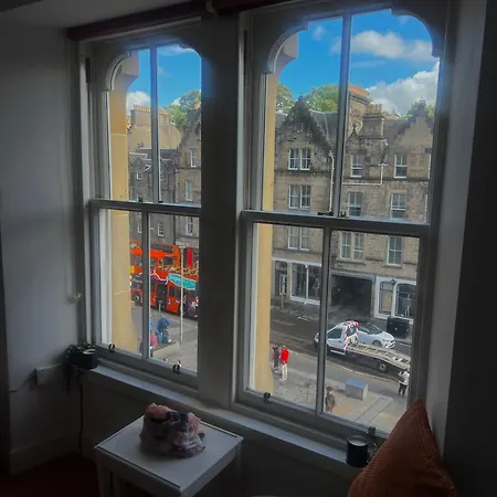 Old Town Apartment, شقة
