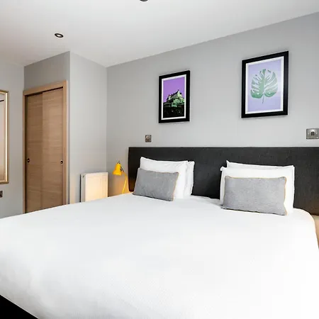Staycity West End Edinburg