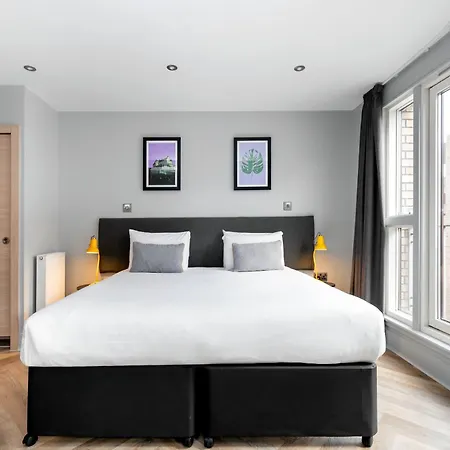 Staycity West End 4*