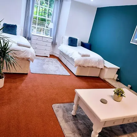 Newtown Appertment Apartman *