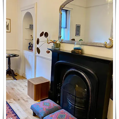 Apartamento Beautifully Decorated 2bed Apt- Gem In Center