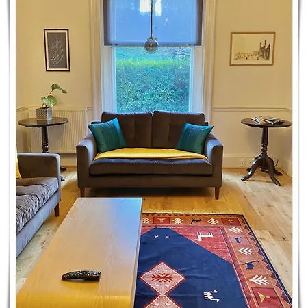 아파트 Beautifully Decorated 2bed Apt- Gem In Center 에든버러