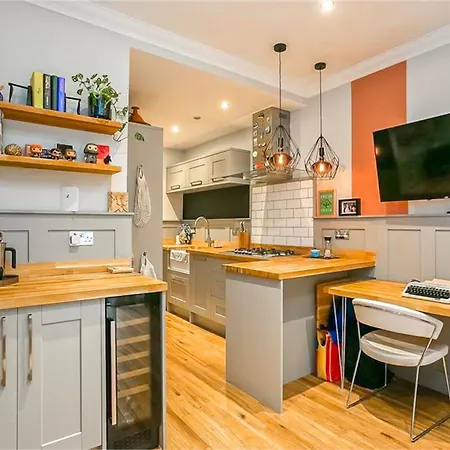 Charming 1 Bedroom In Edinburgh's West End * Edinburgh