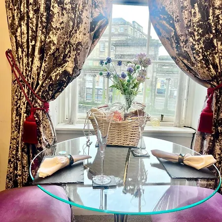 The Bonnie Bide Awa' アパート エディンバラ