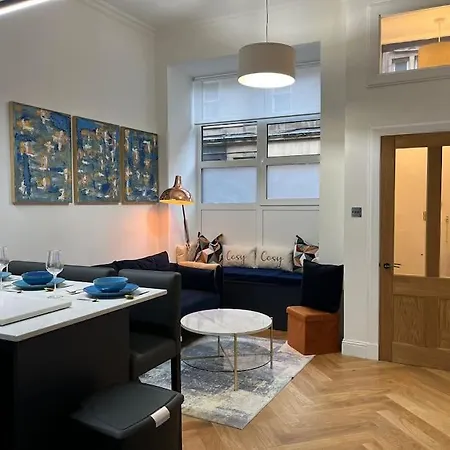 Cosy Apartment, Free Street Parking אדינבורו