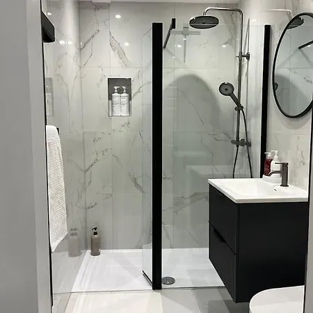 דירה Cosy Apartment, Free Street Parking אדינבורו