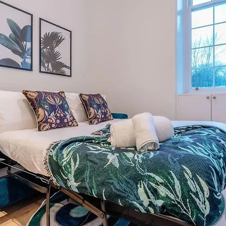 Leith Luxe Retreat! *