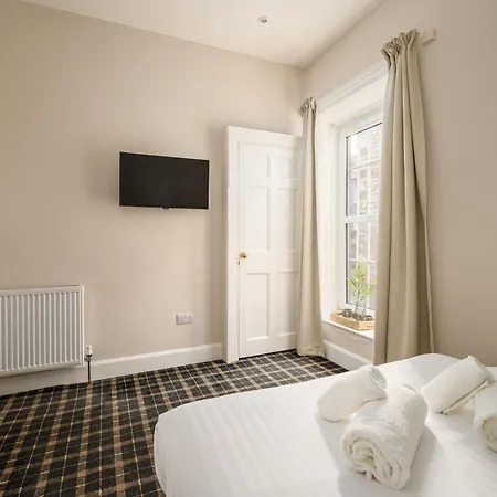 Adam Drysdale House 게스트하우스 3*