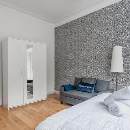 Appartement 3 Bedrooms Bungalow, Sleeps 6, Free Parking With Garden Edinburgh