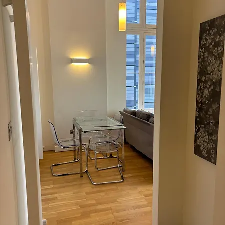 Extremely Quartermile Near To Castle And * Édimbourg