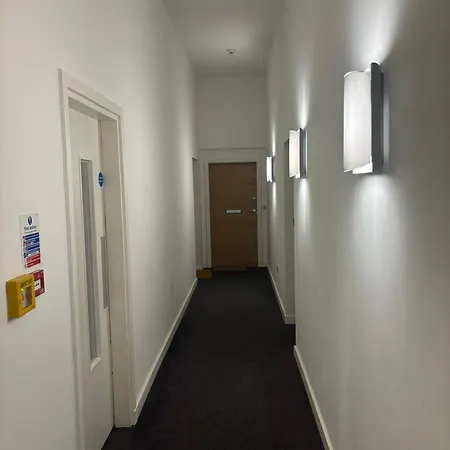 Extremely Quartermile Near Castle And Edinburgh