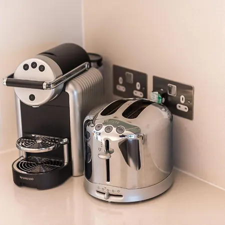 Extremely Quartermile Near Castle And 公寓