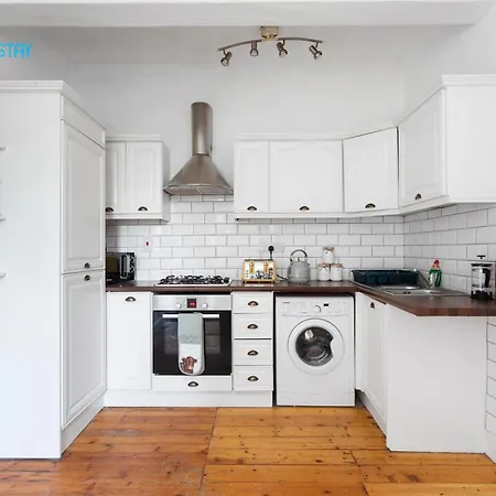 Striking 1 Bed * Edinburgh