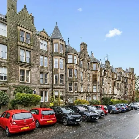 Spacious 3 Bed In Marchmont * Edynburg