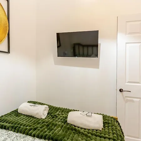 דירה Cosy Apartment, Free Street Parking אדינבורו