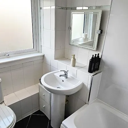 Dochart 3 Bedroom - *