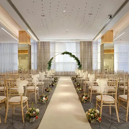 Sheraton Grand & Hotel 5*