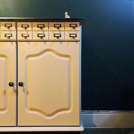 Designer Flat By Castle *