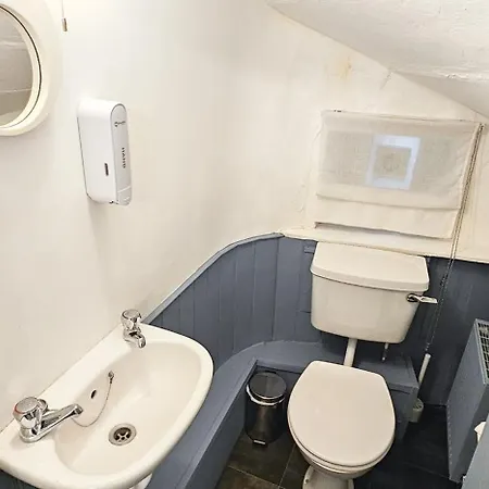 Russel House - 4 Bedroom - The Royal Mile *