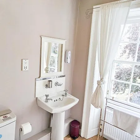 Russel House - 4 Bedroom - The Royal Mile Edimburgo