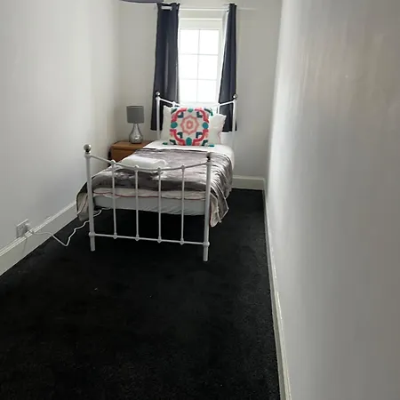 Apartment Gogarstone Edinburgh