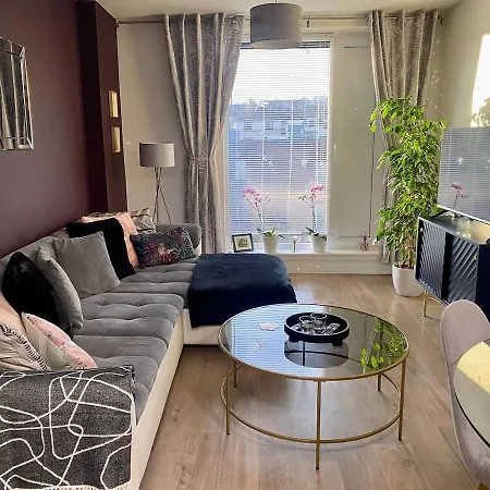 Iona's Family Retreat B