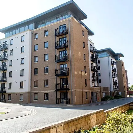 Modern In A Shared Flat Near Haymarket *