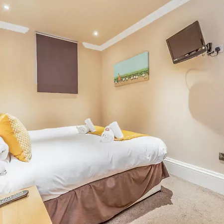 Apartment Large 3 Bed 3 Bath - New Town Edinburgh